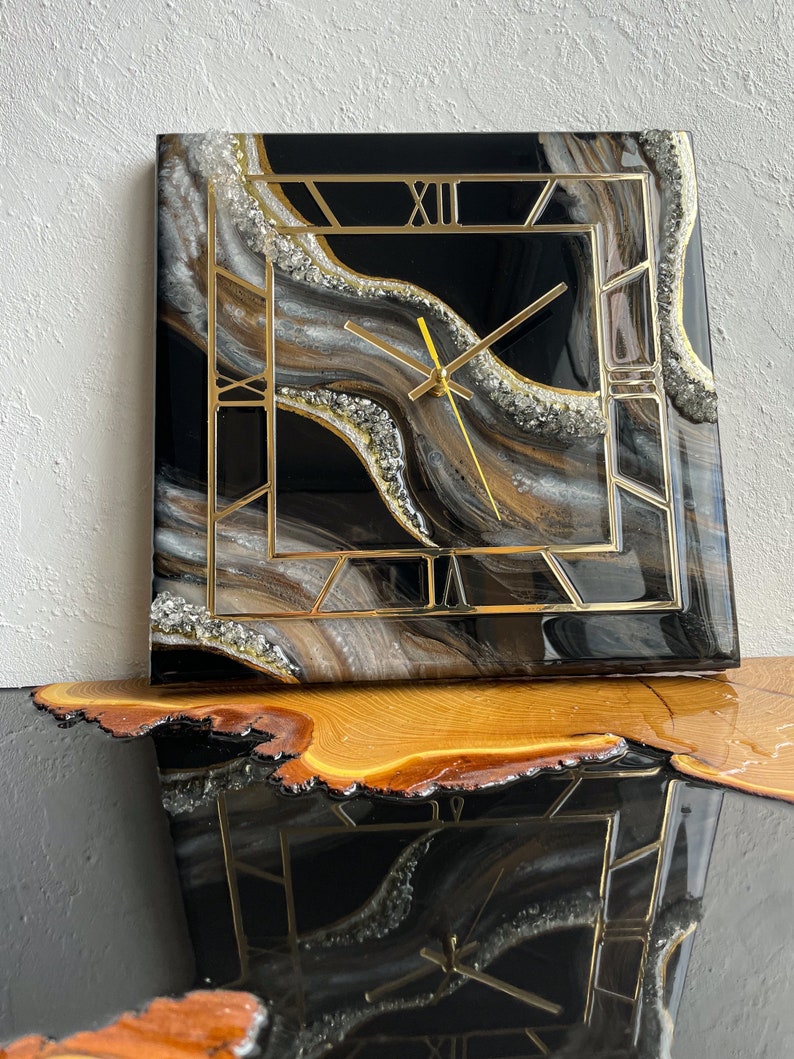 Luxury Resin square geode clock, geode crystal clock, resin art ,anniversary gift for parents, modern art decor, black gold wall decor