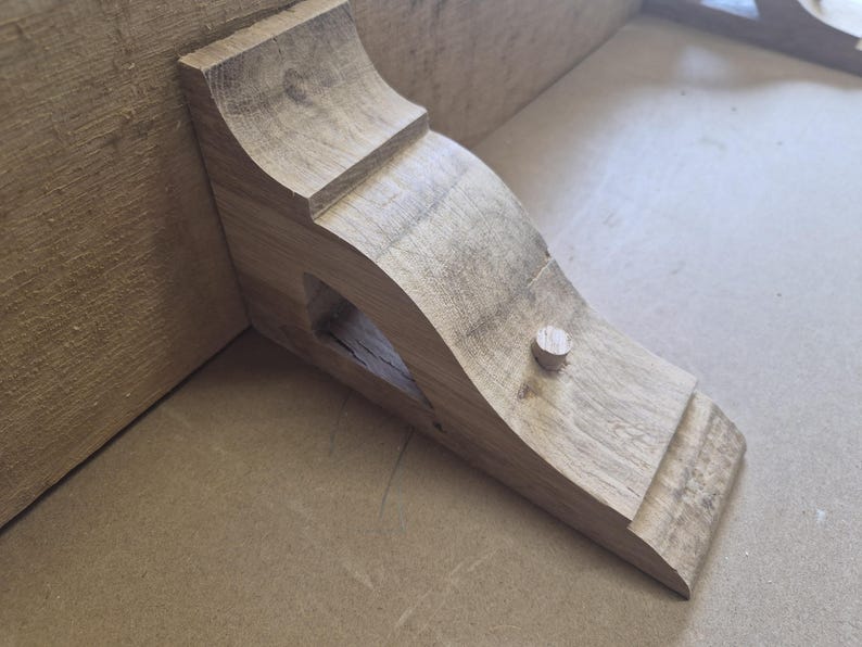Luxury Premium Rustic Solid Wood Floating Shelf with Corbels