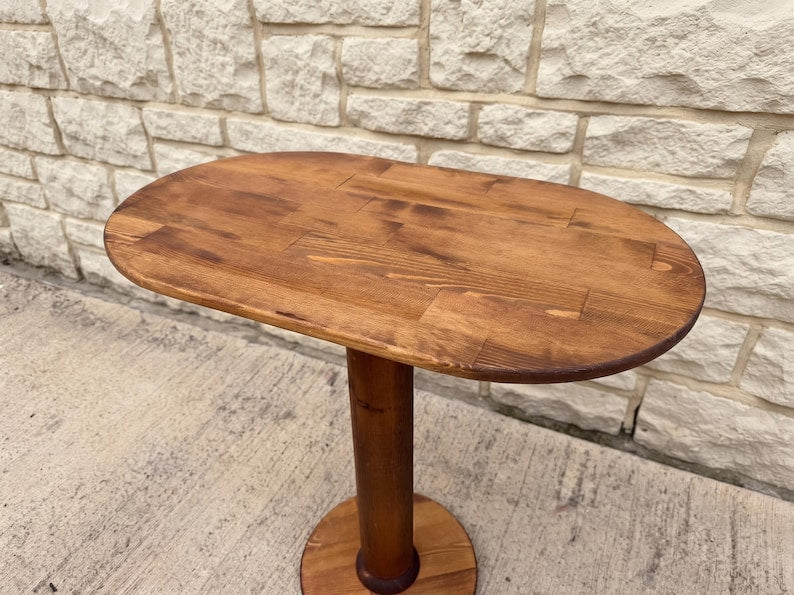 Luxury Handcrafted Oval Dining Table for 2–4, Solid Wood Scandinavian Kitchen Table, Compact Breakfast Table for Small Apartments ( Only Table)